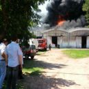 AVELLANEDA: VORAZ INCENDIO EN LA FÁBRICA DE IMPRESORA DEL NEA