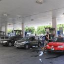 El Gobierno vuelve a la carga con el proyecto de una tasa a los combustibles