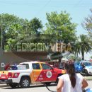 MUJER PROTESTO POR POSIBLES DESALOJOS SOBRE UN TANQUE DEL FERROCARRIL