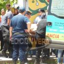 MUJER PROTESTO POR POSIBLES DESALOJOS SOBRE UN TANQUE DEL FERROCARRIL