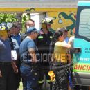 MUJER PROTESTO POR POSIBLES DESALOJOS SOBRE UN TANQUE DEL FERROCARRIL
