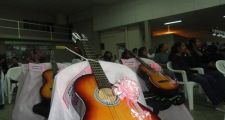 Entregaron instrumentos musicales en Calchaquí