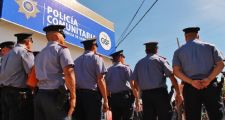 El gobierno advirtió que despedirá al policía que se acuartele