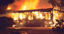 SE INCENDIO POR COMPLETO EL DESTACAMENTO POLICIAL DEL PARAJE 29.