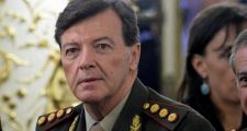 El General Milani pidió el pase a retiro por