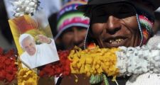 El papa Francisco continúa su gira y llegó a la ciudad boliviana de El Alto