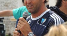 El “Chapa” Retegui, padrino oficial del hockey verense