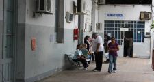 Droguerías mantienen restricción de insumos: