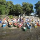 Exitosa travesía en piraguas en la Laguna El Cristal